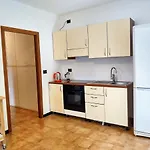 Lejlighed Veri By Interhome Carriola