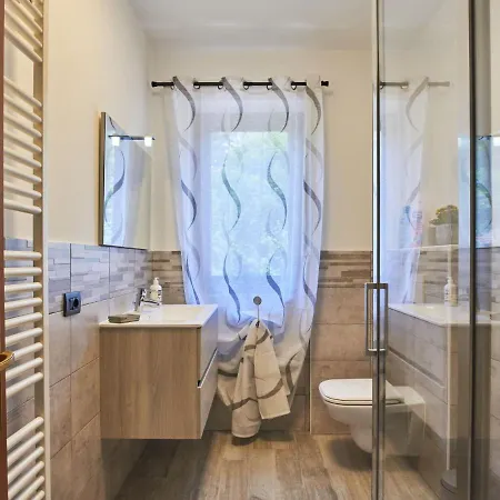 Del Nibbio-2 By Interhome * Carriola
